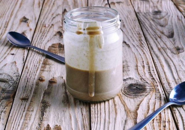 tahini sauce - homemade - basic - easy recipe - simple sauce - healthy - healthy recipe - sesame seeds