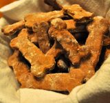 carrot apple dog treats - organic - dog treats - recipe - pet food - pets - recipes - homemade dog food