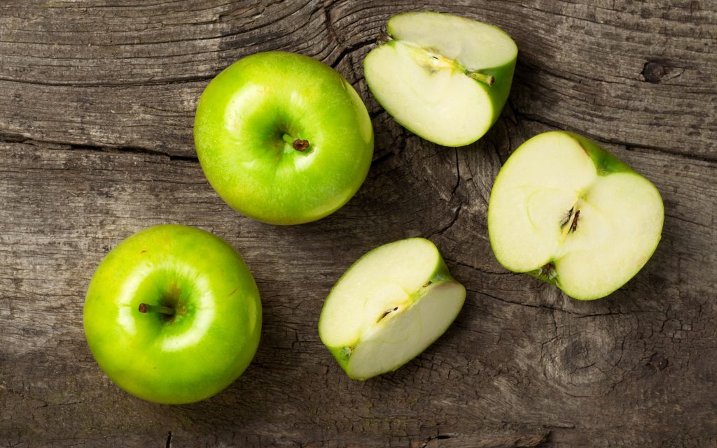 3 Helpful Tips to Prevent Apples from Browning An Organic Conversation
