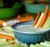 vegan ranch dressing - vegan - vegan recipe - vegan food - vegan dip - dairy- free - healthy snack