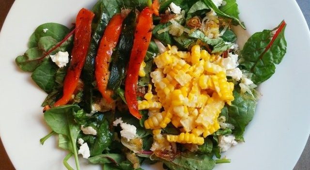 organic salad recipe - summer salad - organic recipe - salad recipe - earl's organics - roasted peppers - fresh corn on the cob - corn - poblanos - organic - summertime