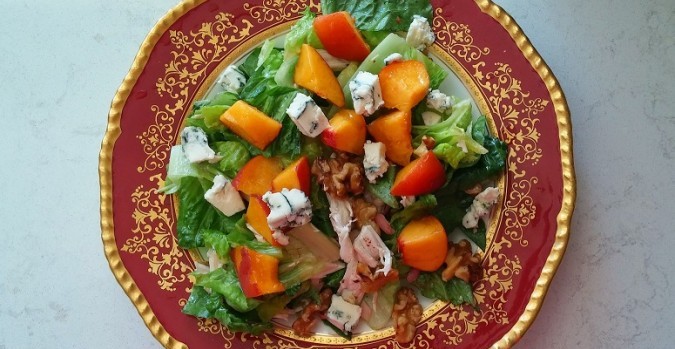 chicken salad with peaches and blue cheese - salad - stone fruit - organic peaches - peaches - blue cheese - chicken - summer picnic - dinner - quick salad - romaine lettuce - healthy salad - easy recipe - recipe