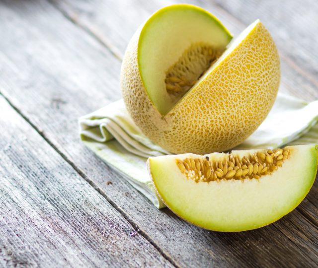 summer produce - freezing - freeze fresh - frozen fruit