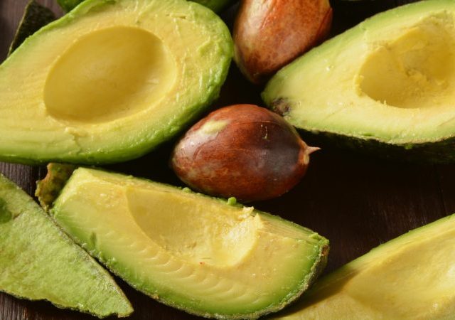 health benefits of avocados - organic avocados - nutritional benefits of avocados - avocado nutrition - avocado health benefits - organic avocados - organic media network - equal exchange - fair trade - avocado healthy - guacamole
