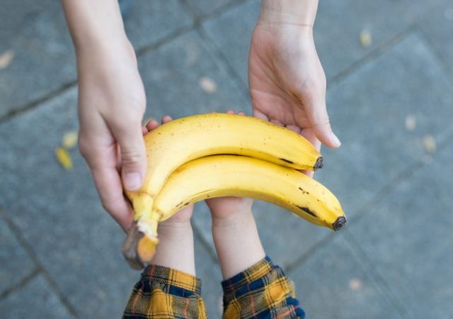 organic bananas - organic media network - organic vs non organic bananas