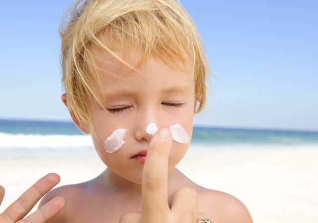 natural sunscreen - healthy sunscreen - nontoxic sunscreen - organic media network