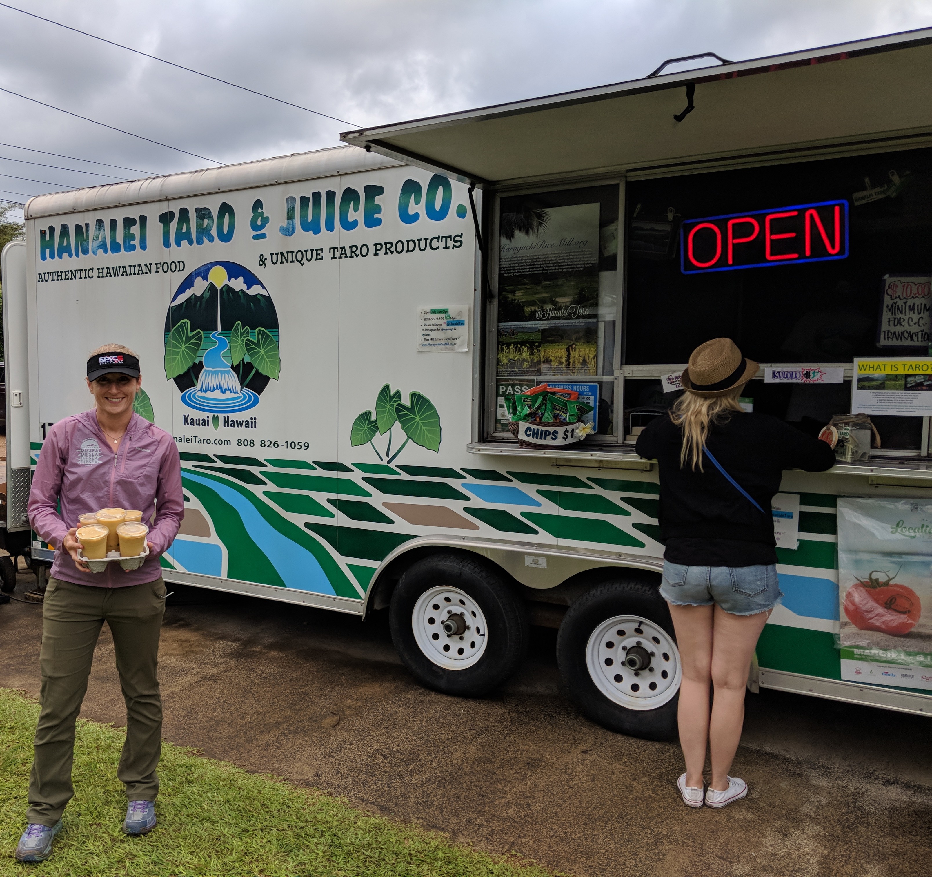 Hawaiian foodie adventure - hawaiian islands - race - ultra-runners - smoothies - local food - foodie - adventure - island hopping - Hawaii