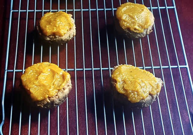 apple pumpkin pup-cakes - an organic conversation
